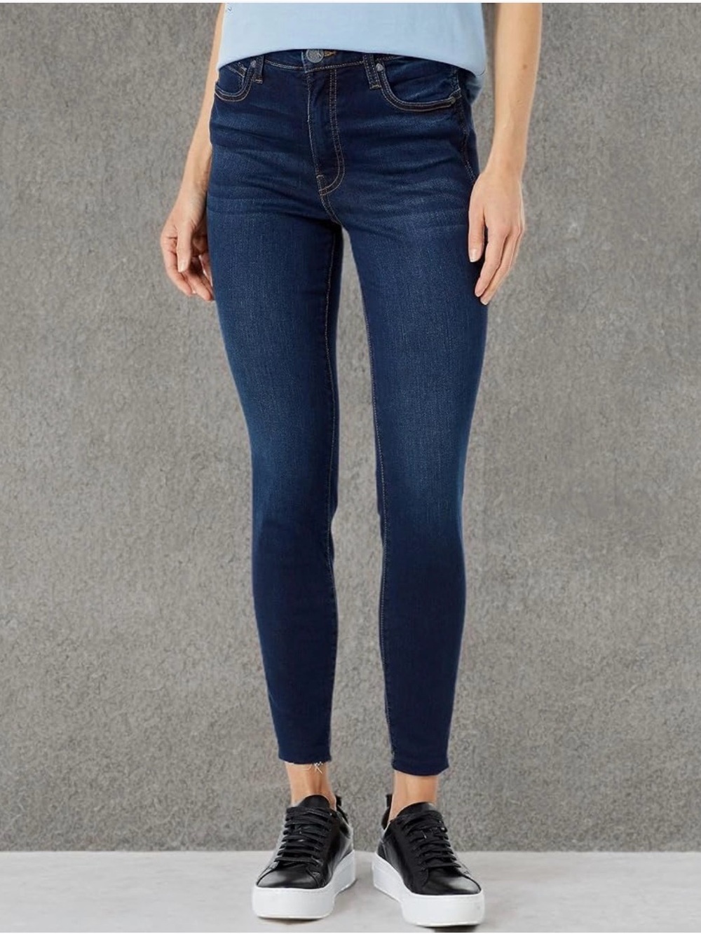 KUT from the Kloth Connie High-Rise Ankle Jeans. Size 2